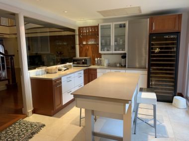 For rent at Las Colinas Penthouse 4 Bedroom 6 Bathroom 1 working room, 1 made room 320,000THB/month Fully furnished (can negotiate)