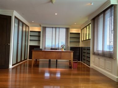 For rent at Las Colinas Penthouse 4 Bedroom 6 Bathroom 1 working room, 1 made room 320,000THB/month Fully furnished (can negotiate)