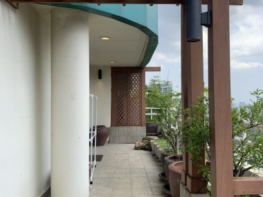 For rent at Las Colinas Penthouse 4 Bedroom 6 Bathroom 1 working room, 1 made room 320,000THB/month Fully furnished (can negotiate)