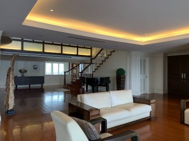 For rent at Las Colinas Penthouse 4 Bedroom 6 Bathroom 1 working room, 1 made room 320,000THB/month Fully furnished (can negotiate)