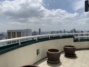 For rent at Las Colinas Penthouse 4 Bedroom 6 Bathroom 1 working room, 1 made room 320,000THB/month Fully furnished (can negotiate)
