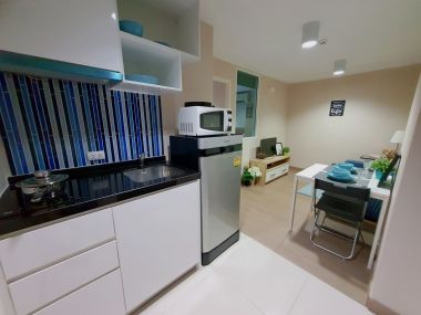 Condo for sale, Chateau in Town, Major Ratchayothin 2, Yield 6% (corner room 26.67 sqm., pool view, north) for sale by owner.