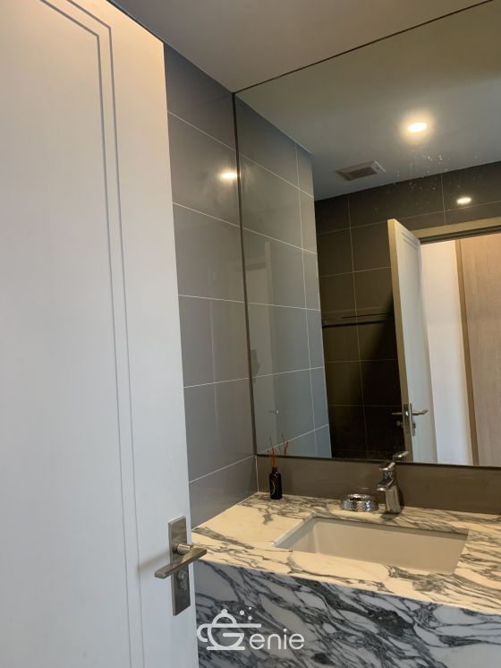 Amazing 1-BR Condo at Ideo Q Chidlom - Phetchaburi near BTS Chit Lom