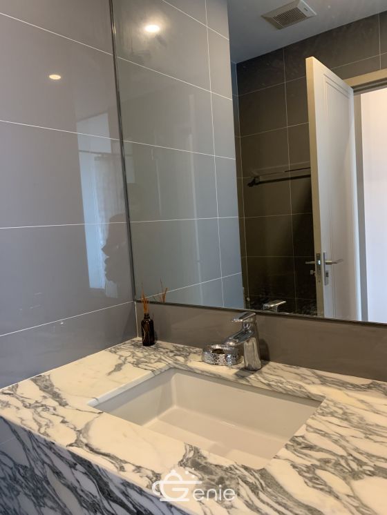 Amazing 1-BR Condo at Ideo Q Chidlom - Phetchaburi near BTS Chit Lom