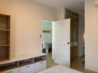 **Hot Deal** ปล่อยเช่า! ! เซ็นทริค ซีน รัชวิภา เพียง 15, 000บาท/เดือน (ต่อรองได้) 1 ห้องนอน ขนาด 42ตรม. ใกล้ MRT วงศ์สว่าง เฟอร์นิเจอร์ครบพร้อมเข้าอยู่