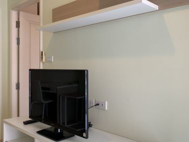 **Hot Deal** ปล่อยเช่า! ! เซ็นทริค ซีน รัชวิภา เพียง 15, 000บาท/เดือน (ต่อรองได้) 1 ห้องนอน ขนาด 42ตรม. ใกล้ MRT วงศ์สว่าง เฟอร์นิเจอร์ครบพร้อมเข้าอยู่