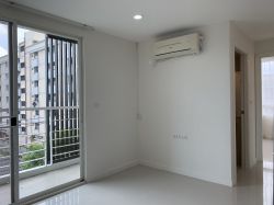 For rent at Elements Srinakarin 1 Bedroom 1 Bathroom 12,000/month Fully furnished