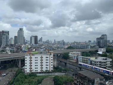 คอนโดให้เช่า Ramada Plaza Residence Sukhumvit 48 เพียง 22,000บาท/เดือน Duplex 1 ห้องนอน ขนาด 45ตรม. เฟอร์นิเจอร์ครบพร้อมเข้าอยู่