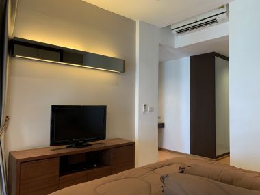 Special price!!! for rent! at The Emporio Place Duplex 1 Bedroom 1 Bathroom  42,000 THB/month Fully furnished