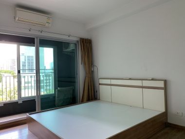 For Rent! at The Seed Musee 2 Bedroom 2 Bathroom 7th Floor 39,000THB/Month Fully furnished