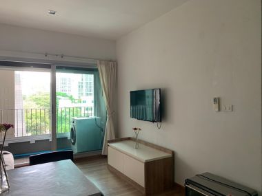 For Rent! at The Seed Musee 2 Bedroom 2 Bathroom 7th Floor 39,000THB/Month Fully furnished