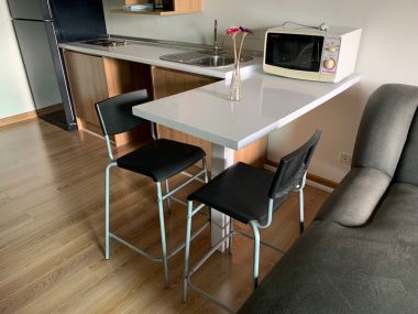 For Rent! at The Seed Musee 2 Bedroom 2 Bathroom 7th Floor 39,000THB/Month Fully furnished