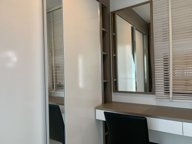 For rent at Life one wireless Type 1 Bedroom 1 Bathroom 35 Sqm. 20,000THB/month Fully furnished (can negotiate)