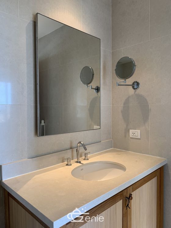 Special price!!! for rent! at The Emporio Place Duplex 1 Bedroom 1 Bathroom 25,000 THB/month Fully furnished