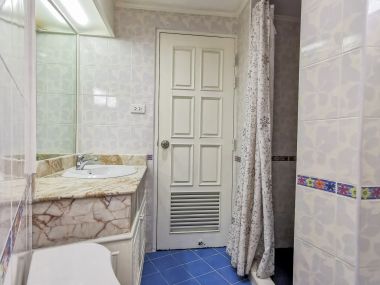 Room for rent at Fifty Fifth Tower on Sukhumvit 55