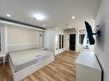 Room for rent at Fifty Fifth Tower on Sukhumvit 55