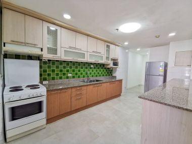 Room for rent at Fifty Fifth Tower on Sukhumvit 55