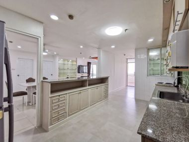 Room for rent at Fifty Fifth Tower on Sukhumvit 55