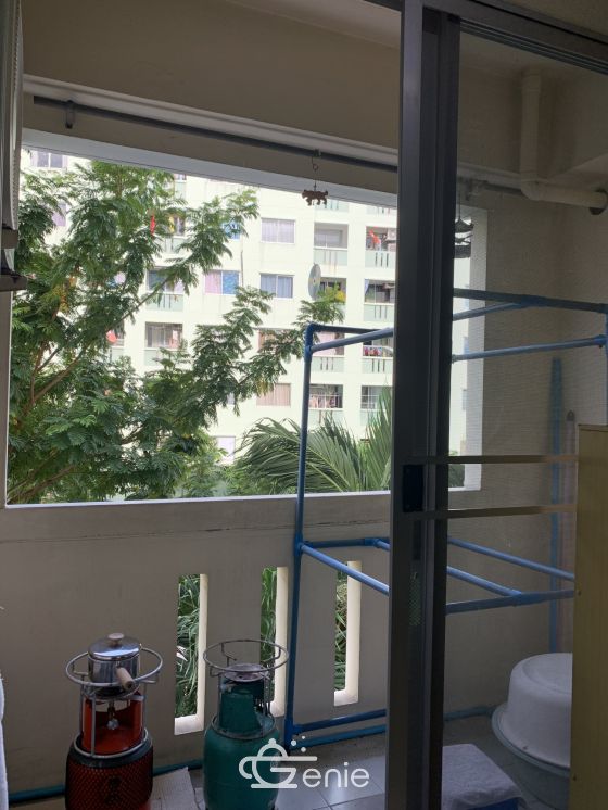 Urgent sale Lazal condminium 33sqm.near BTS station Bang-na Bkk.