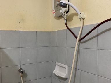 Urgent sale Lazal condminium 33sqm.near BTS station Bang-na Bkk.