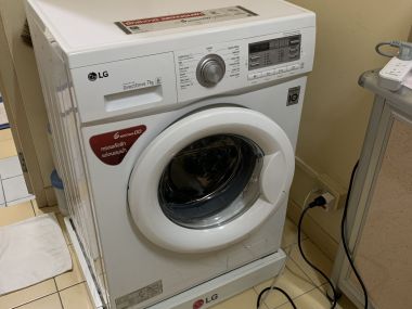 Urgent sale Lazal condminium 33sqm.near BTS station Bang-na Bkk.