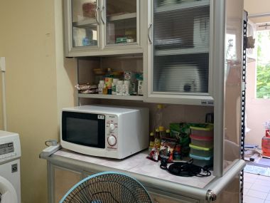 Urgent sale Lazal condminium 33sqm.near BTS station Bang-na Bkk.