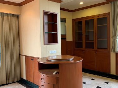 ขายด่วน 2 ห้องนอน 2 ห้องน้ำ ระเบียงใหญ่พิเศษ ราคาดีที่สุดในพร้อมพงษ์