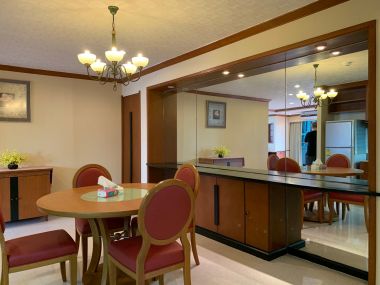 ขายด่วน 2 ห้องนอน 2 ห้องน้ำ ระเบียงใหญ่พิเศษ ราคาดีที่สุดในพร้อมพงษ์