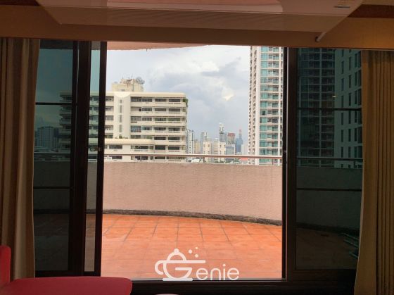 2 Bedrooms 2 bathrooms with huge terrace, sale in best price at Supalai Place 39