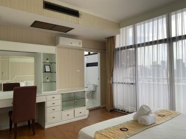 คอนโดให้เช่า The Waterford Park Thonglor 5 เพียง 23,000บาท/เดือน 1 ห้องนอน 2 ห้องน้ำ 70ตรม. ห้องใหญ่อยู่สบาย ใกล้ BTS ทองหล่อ เฟอร์นิเจอร์ครบพร้อมเข้าอยู่