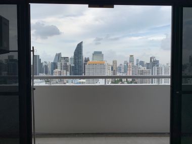 คอนโดให้เช่า The Waterford Park Thonglor 5 เพียง 23,000บาท/เดือน 1 ห้องนอน 2 ห้องน้ำ 70ตรม. ห้องใหญ่อยู่สบาย ใกล้ BTS ทองหล่อ เฟอร์นิเจอร์ครบพร้อมเข้าอยู่