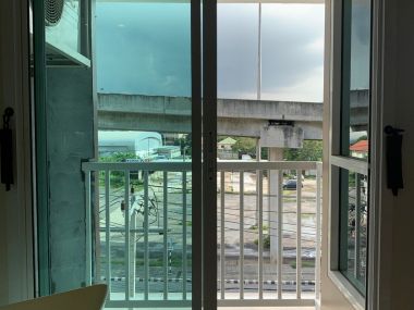 เช่าคอนโด we condo  เอกมัย-รามอินทรา 1 นอน 1 น้ำ 8,000 บ. การเดินทางสะดวกทุกทิศทาง (เช่าวันนี้ มีของแถมด้วย)