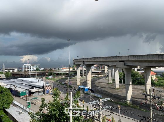 เช่าคอนโด we condo  เอกมัย-รามอินทรา 1 นอน 1 น้ำ 8,000 บ. การเดินทางสะดวกทุกทิศทาง (เช่าวันนี้ มีของแถมด้วย)