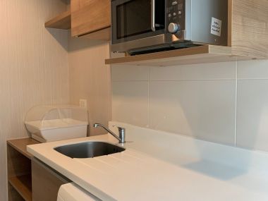 คอนโดให้เช่าริทึ่ม รัชดา-ห้วยขวาง เพียง 16,000บาท/เดือน 1 ห้องนอน 1 ห้องน้ำ 36 ตรม. ใกล้ MRT ห้วยขวาง เฟอร์นิเจอร์ครบพร้อมเข้าอยู่