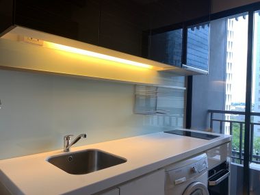 Hot Deal! Ivy Ampio ให้เช่าราคาพิเศษ เพียง 20,000บาท/เดือน สตูดิโอ 33 ตรม ใกล้ MRT ศูนย์วัฒนธรรมฯ ตกแต่งครบครบพร้อมเข้าอยู่