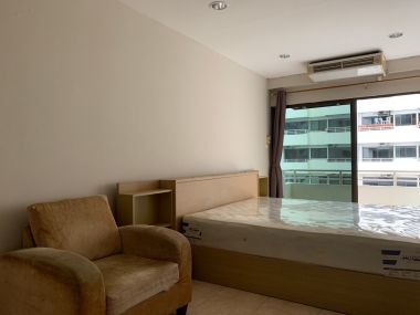 For rent at Saranjai Mansion 1 Bedroom 1 Bathroom 25,000THB/month Fully furnished