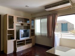For rent at Saranjai Mansion 1 Bedroom 1 Bathroom 22,000THB/month Fully furnished