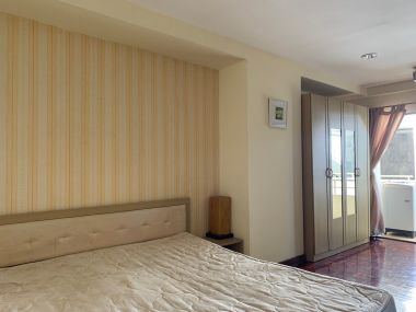 For rent at Saranjai Mansion 1 Bedroom 1 Bathroom 22,000THB/month Fully furnished