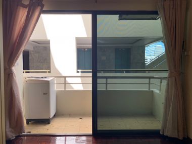 For rent at Saranjai Mansion 1 Bedroom 1 Bathroom 22,000THB/month Fully furnished