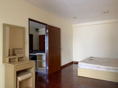 For rent at Saranjai Mansion 1 Bedroom 1 Bathroom 22,000THB/month Fully furnished