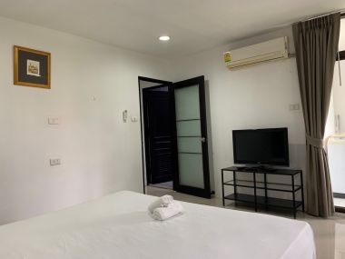 CONDO FOR RENT at The Waterford Park Thonglor 5 1 Bedroom 1 Bathroom 16,500THB/month Fully furnished