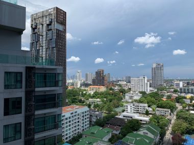 For Sell/For Rent Rhythm Sukhumvit 36 - 38 area 24 sqm 3.9 MB / 12K Per Month Fully Furnished
