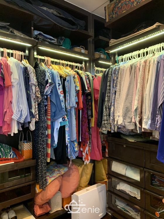 ขาย MARQUE Sukhumvit (มาร์ค สุขุมวิท) เพียง 83,200,000 บาท ค่าโอน 50/50 ขนาด 3 ห้องนอน 3 ห้องน้ำ 196.63 ตรม. ใกล้ BTS พร้อมพงษ์ เฟอร์นิเจอร์ครบพร้อมเข้าอยู่