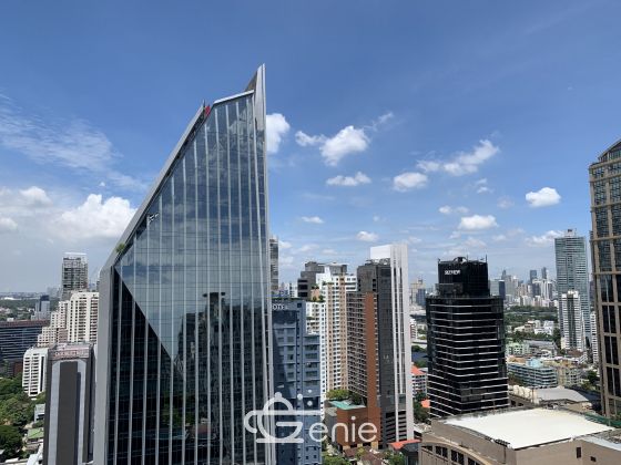 ขาย MARQUE Sukhumvit (มาร์ค สุขุมวิท) เพียง 83,200,000 บาท ค่าโอน 50/50 ขนาด 3 ห้องนอน 3 ห้องน้ำ 196.63 ตรม. ใกล้ BTS พร้อมพงษ์ เฟอร์นิเจอร์ครบพร้อมเข้าอยู่