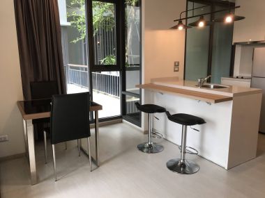 ปล่อยเช่า! Rhythm Sukhumvit 42 ในราคาเพียง 45,000บาท/เดือน 1 ห้องนอน 1 ห้องน้ำ 48ตรม. ห้องใหญ่อยู่สบาย ใกล้ BTS เอกมัย เฟอร์นิเจอร์ครบพร้อมเข้าอยู่ (ราคาต่อรองได้) PROP000214