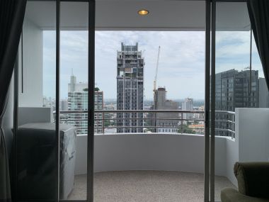 For rent at Top View Tower 2 Bedroom 2 Bathroom 28,000THB/month Fully furnished