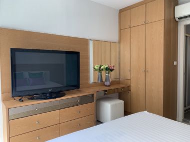 ขายด่วน!!! ราคาดี จนต้องรีบคว้าที่  Aspire Rama9 2 ห้องนอน 1 ห้องน้ำ 49 ตรม. ใกล้ MRT พระราม9 เพียง 5,300,000 บาท  เฟอร์นิเจอร์ครบพร้อมเข้าอยู่