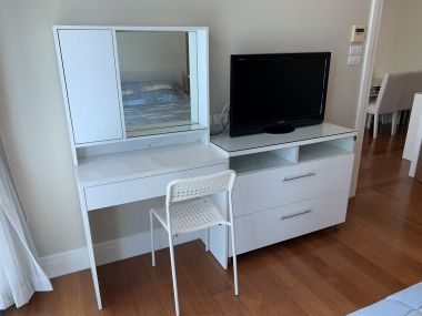 ขายหรือให้เช่า Bright Sukhumvit 24 ขนาด 2 ห้องนอน 2 ห้องน้ำ 89 ตรม. ใกล้ BTS พร้อมพงษ์ เพียง 70,000 บาท/เดือน ราคาขาย 15 ลบ. รวมค่าใช้จ่าย เฟอร์นิเจอร์ครบพร้อมเข้าอยู่