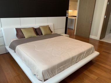 For Rent! at Bright Sukhumvit 24 67 Sq.m. 1 Bedroom 1 Bathroom 50,000THB/Month Fully furnished