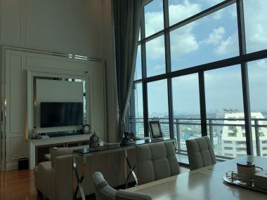 ขายด่วน Bright Sukhumvit 24 ในราคาเพียง 33 ลบ. 3 ห้องนอน Duplex 3 ห้องน้ำ 162 ตรม. ที่จอดรถ 2 คัน ห้องใหญ่อยู่สบาย ใกล้ BTS พร้อมพงษ์ เฟอร์นิเจอร์ครบพร้อมเข้าอยู่